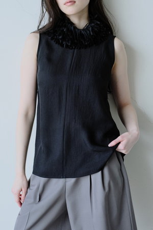 ジェイドット/j.のアセテートツイル フリルネックブラウス(110400/110401)
