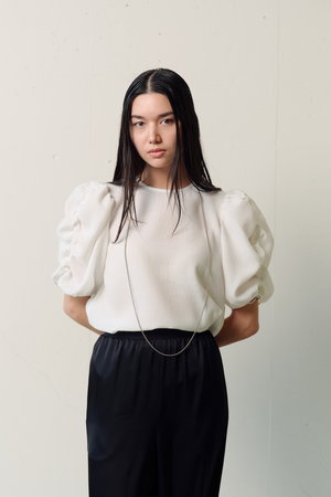 ジェイドット/j.のジャカード織 袖シャーリングブラウス(110400/110402)