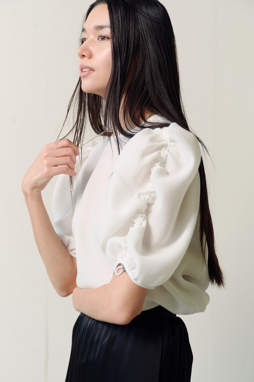 j.(ジェイドット)｜ジャカード織 袖シャーリングブラウス/ホワイト の