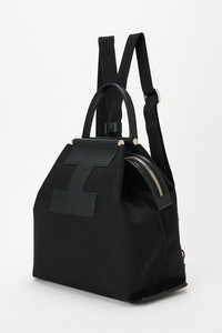 IACUCCI イアクッチ　ショルダーバッグ　ハンドバッグ IACUCCI/イアクッチ】からミニショルダーバッグ入荷です