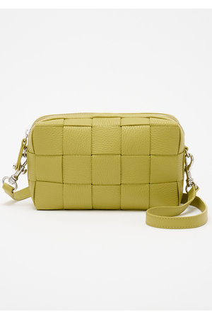 IACUCCI｜イアクッチのショルダーバッグ通販｜ELLE SHOP (エル