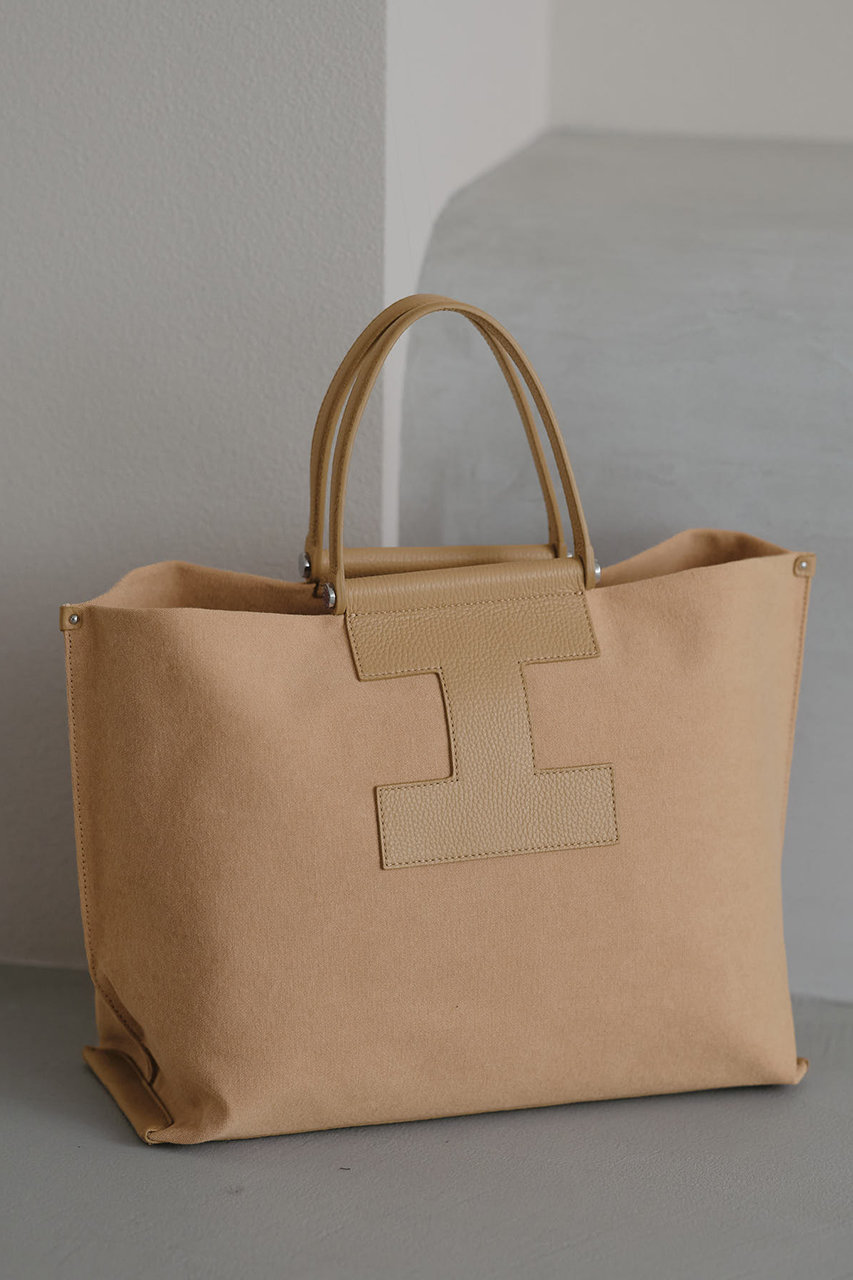 IACUCCI イアクッチ トートバッグ（キャメル） IACUCCI(イアクッチ)｜【予約販売】ボルゴ ALCE/キャメル の通販