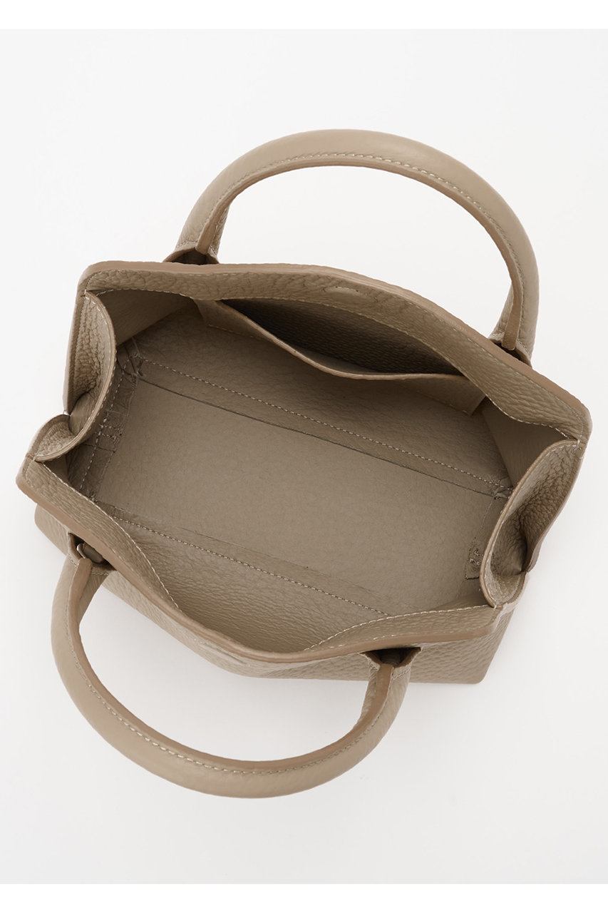 ⭐︎新品未使用⭐︎IACUCCI ラーナM ALCE グレイッシュベージュ IACUCCI(イアクッチ)｜ラーナ M ALCE/グレージュ の通販