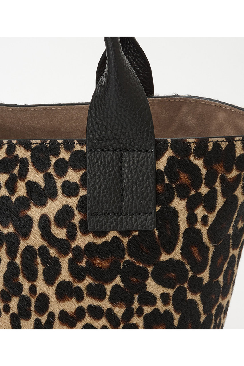 イアクッチ　オペラ　ベージュ IACUCCI（イアクッチ）の「オペラ CERVO/STAMPA INTERNA（トート