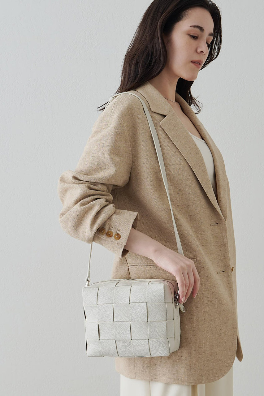 IACUCCI(イアクッチ)｜ベルタ S CERVO/ホワイト の通販｜ELLESHOP