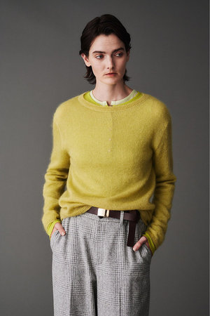 オブリオ/AUBRIOTのシルクキッドモヘヤ クルーネックセーター(110300/110301)