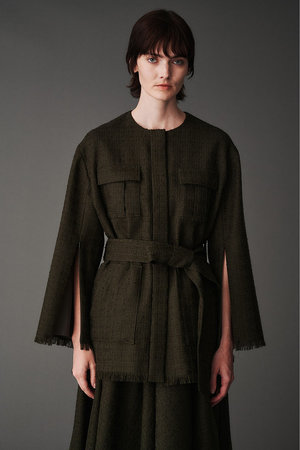 オブリオ/AUBRIOTのウールツィード ベルテッドジャケット(110800/110801)