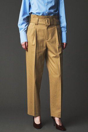 オブリオ/AUBRIOTのワイドレッグ テーパードパンツ(110600/110601)