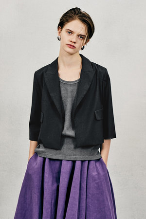 オブリオ/AUBRIOTのラグジュアリーウーステッドジャケット(110800/110801)