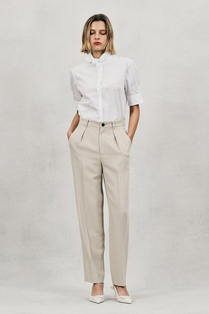 オブリオ/AUBRIOTのリッチドライトリコチンテーパードパンツ(110600/110601)