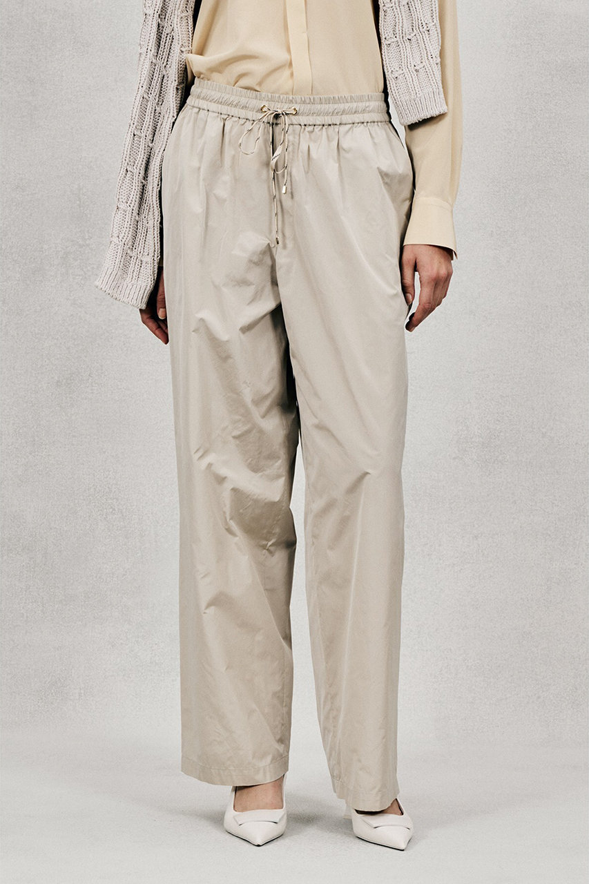 オブリオ/AUBRIOTのマイクロシルクトラックパンツ(ライトベージュ/S5165404)