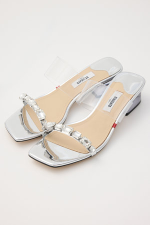 スタッカート/STACCATOのボーアンビジューサンダル