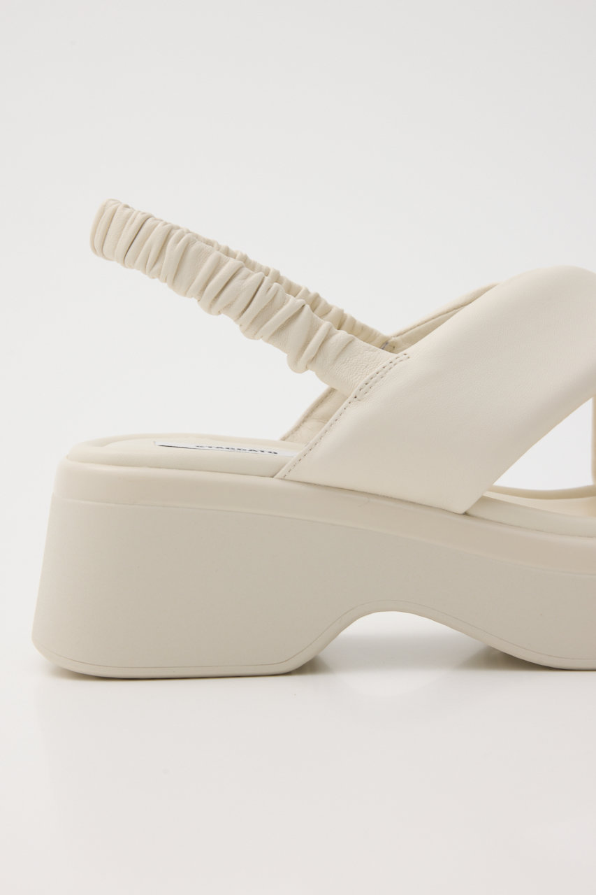 美品❣️STACCATO スタッカート❣️軽量　ヴィクトグロスフラットサンダル厚底 STACCATO | アランクロスプラットフォームサンダル (サンダル