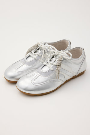 スタッカート/STACCATOのオブリークトゥチャームコンビスニーカー(130500/130501)