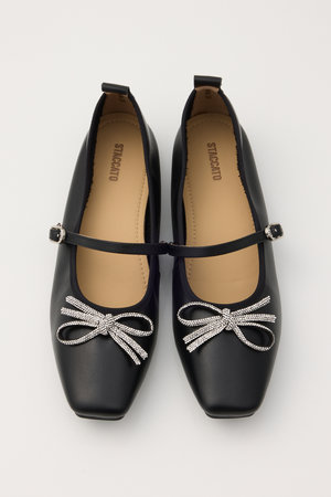 スタッカート/STACCATOのクロスリボンメリージェーンフラット(130400/130401)