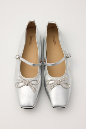 スタッカート/STACCATOのクロスリボンメリージェーンフラット(130400/130401)