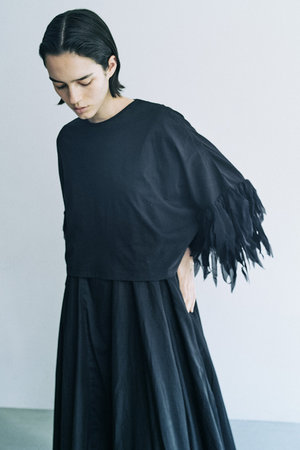 アユーシ/AAYUSHIの【予約販売】フェザーフリルカットソー