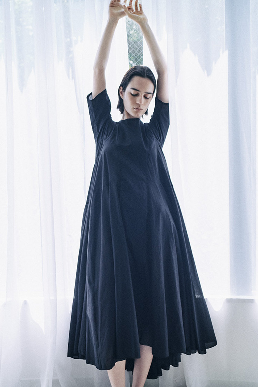 AAYUSHI(アユーシ)｜【予約販売】ラッフルロングワンピース/ブラック