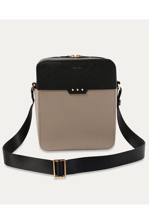 クルニ/CULLNIのSquare Leather ショルダーバッグ(120100/120101)