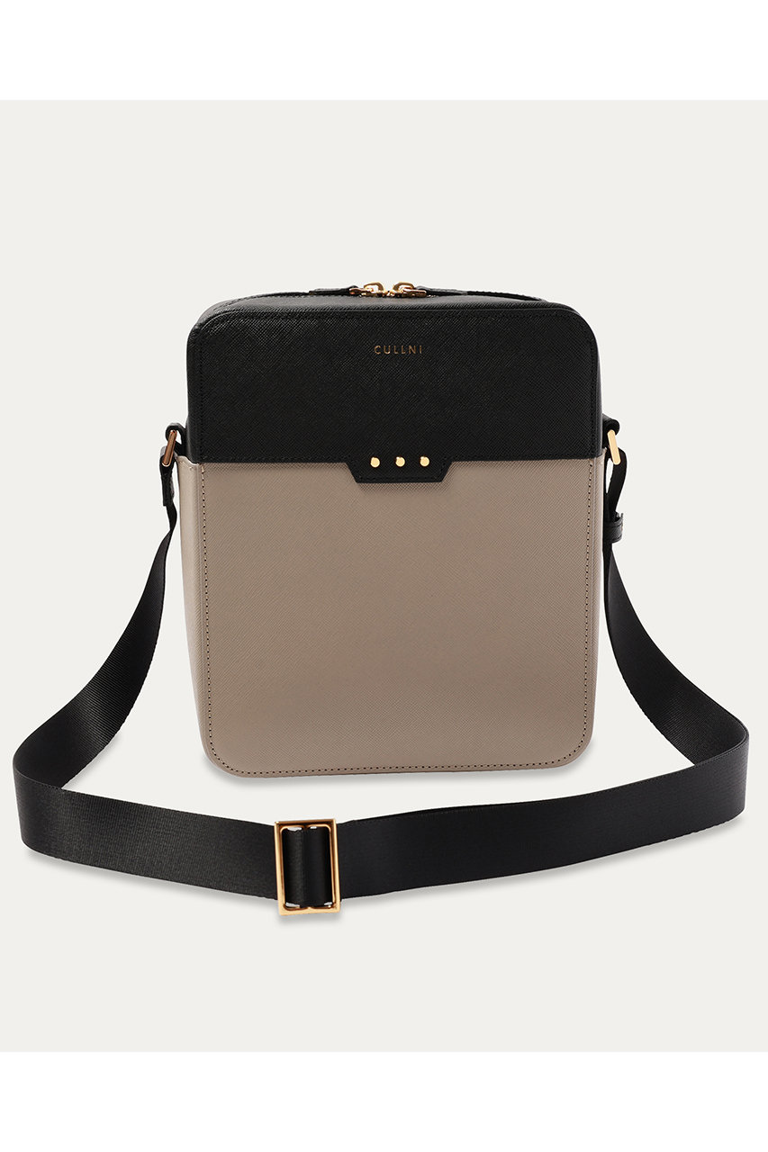 CULLNI 【UNISEX】Square Leather ショルダーバッグ (グレー, ONESIZE) クルニ ELLE SHOP CULLNI 【UNISEX】Square Leather ショルダーバッグ (グレー, ONESIZE) クルニ ELLE SHOP