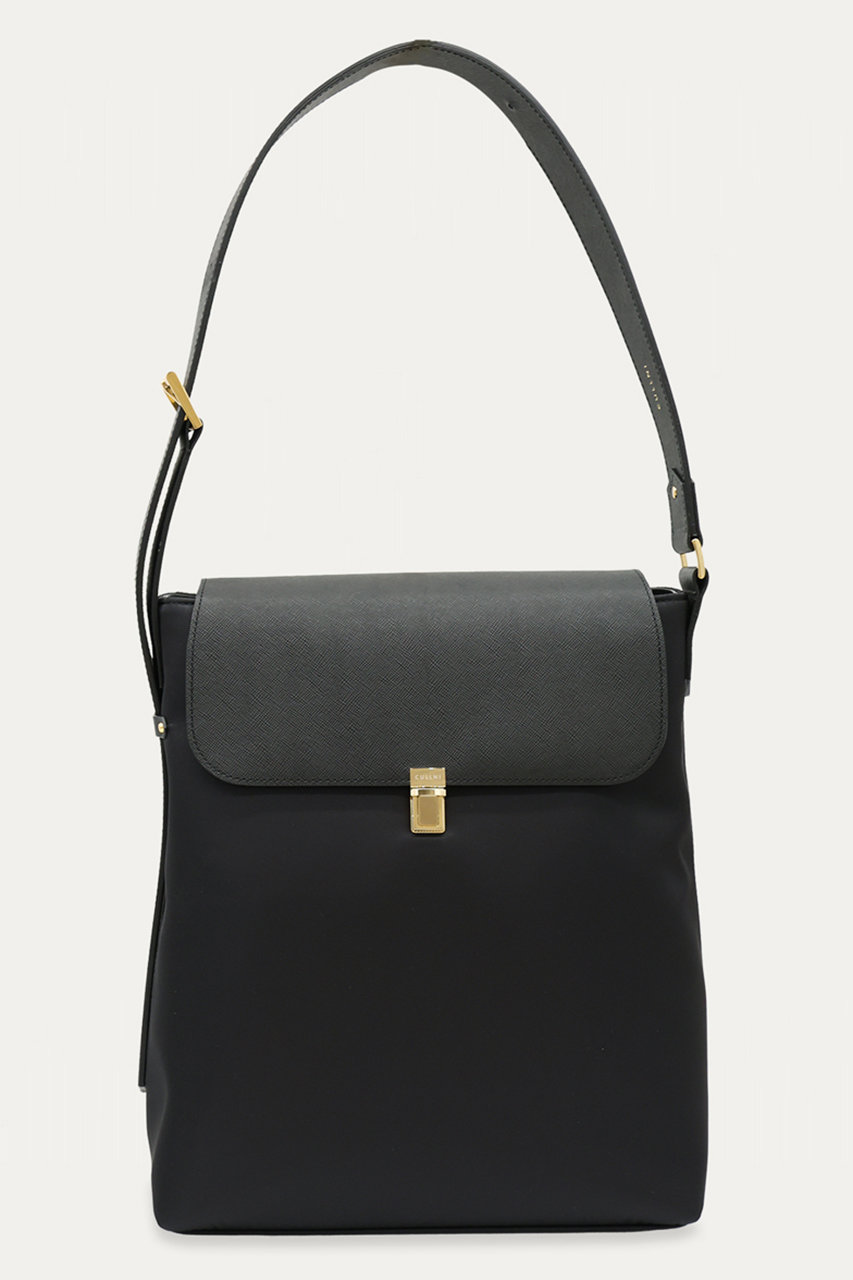 クルニ/CULLNIのLeather Flap ナイロン ツイル ショルダーバッグ(ブラック/BG-059)