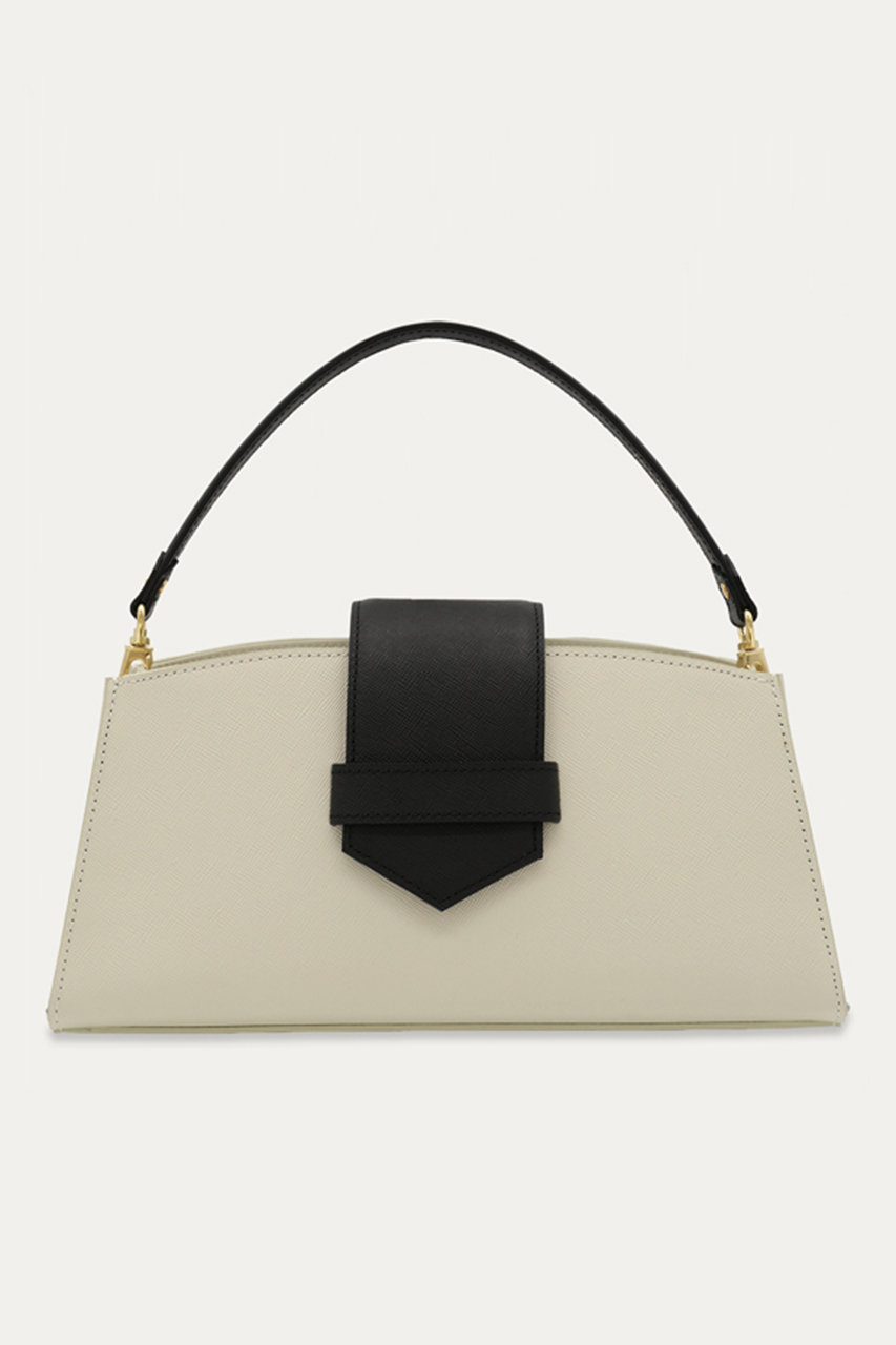 CULLNIバック美品！ CULLNI(クルニ)｜Flap Trapezoid レザー バッグ/マッシュルーム の通販