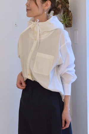 レリル/lelillの【予約販売】【ELLE SHOP限定】ピマソロ フーディシャツ