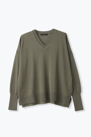 レリル/lelillのワイドVネックプルオーバー(110300/110301)