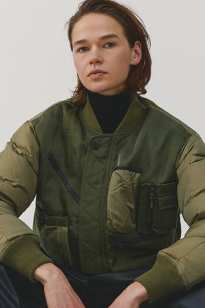 ダイワ ピア39/DAIWA PIER39のW’s TECH REVERSIBLE MA-1 DOWN JACKET(110800/110802)