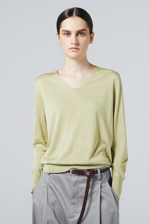 オーヴィル/EAUVIREのフィラメントシルクVネックプルオーバー(110400/110403)