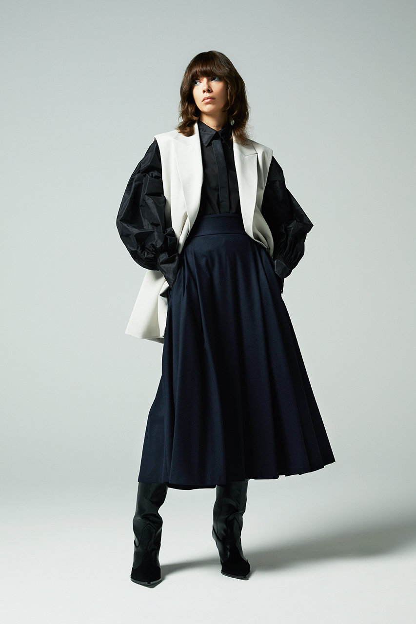 EAUVIRE(オーヴィル)｜ソフトプリーツロングスカート/ネイビー の通販