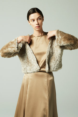 オーヴィル/EAUVIREのシルクファーボレロ(110800/110801)