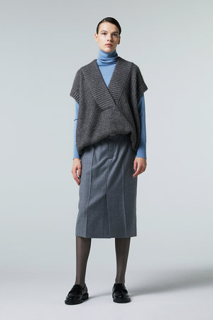 オーヴィル/EAUVIREのストレートスカート(110700/110702)