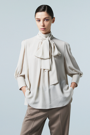 オーヴィル/EAUVIREのボウタイブラウス(110400/110403)