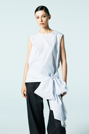 オーヴィル/EAUVIREのビッグリボンブラウス