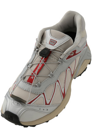 サロモン/SalomonのXT-WHISPER スニーカー