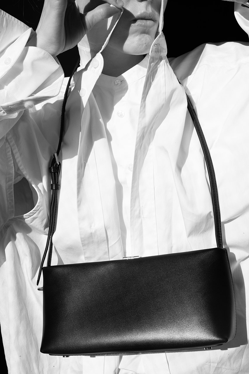 PUNTI.(プンティ)｜PORTRAIT ワンショルダーバッグ/ブラック の