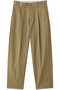 【MEN】ONE TUCK CHINO TROUSERS パンツ ユニバーサル プロダクツ/UNIVERSAL PRODUCTS. CAMEL