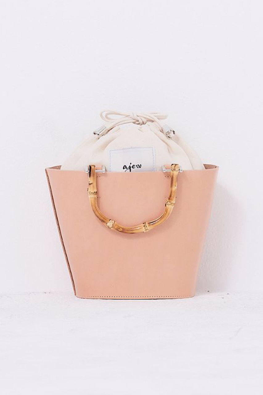 ajew TAN leather basket (ベージュ, S) エジュー ELLE SHOP ajew TAN leather basket (ベージュ, S) エジュー ELLE SHOP