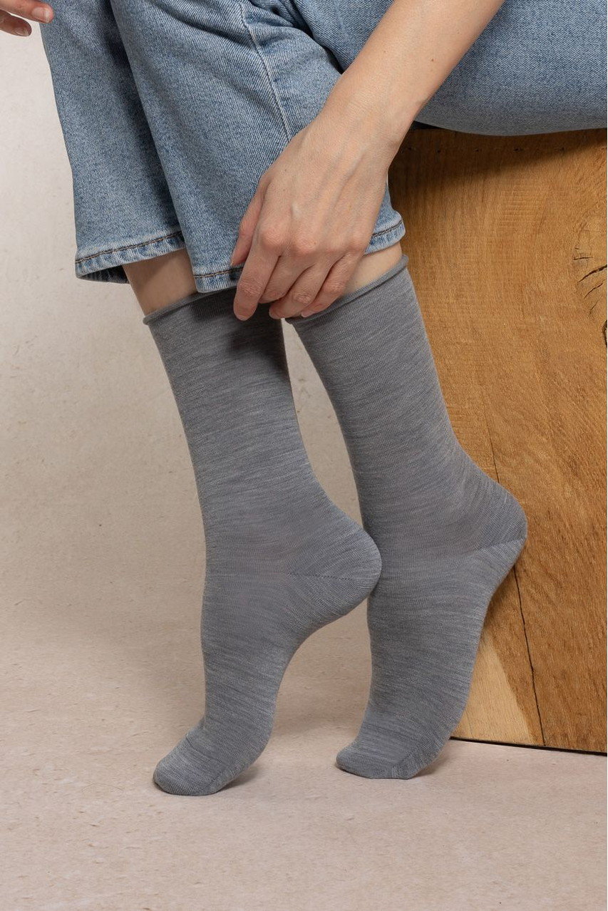 ブルーフォレ/BLEUFORETの6700 COTTON INSIDE ソリッドファインウールソックス(グレー/9911000323)