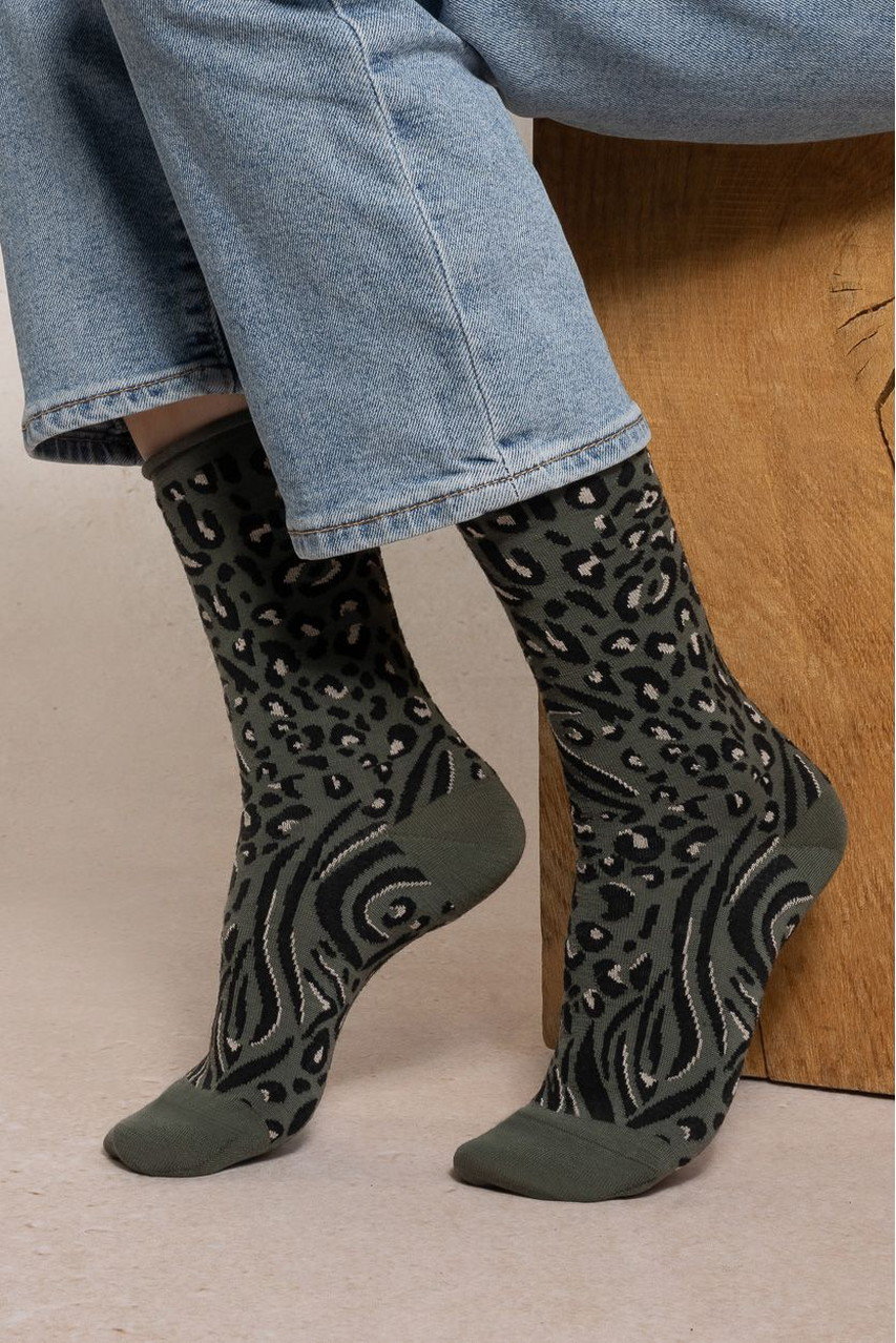6562 レオパードファインウールソックス