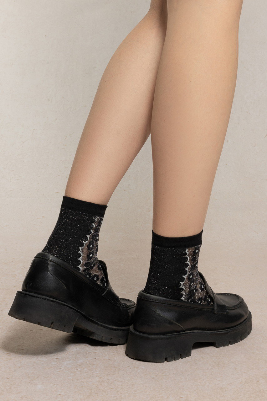 BLEUFORET(ブルーフォレ)｜6589 スモールフラワーシースルーソックス