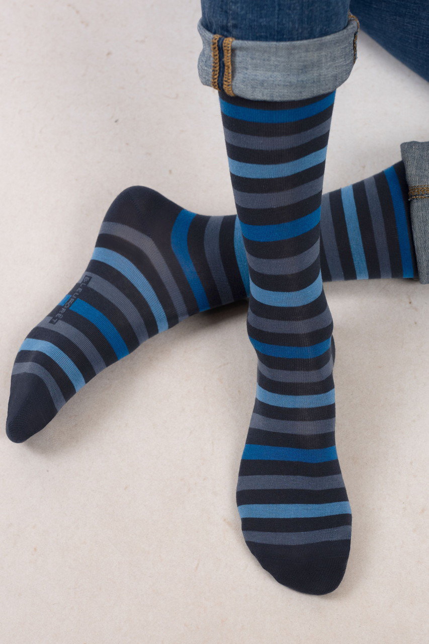ブルーフォレ/BLEUFORETの【MEN】7122 マルチカラーボーダーソックス(ネイビー/4321000023)