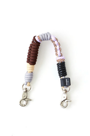 エーシーン/A SCENEのDesign paracord mini strap(141000/141099)