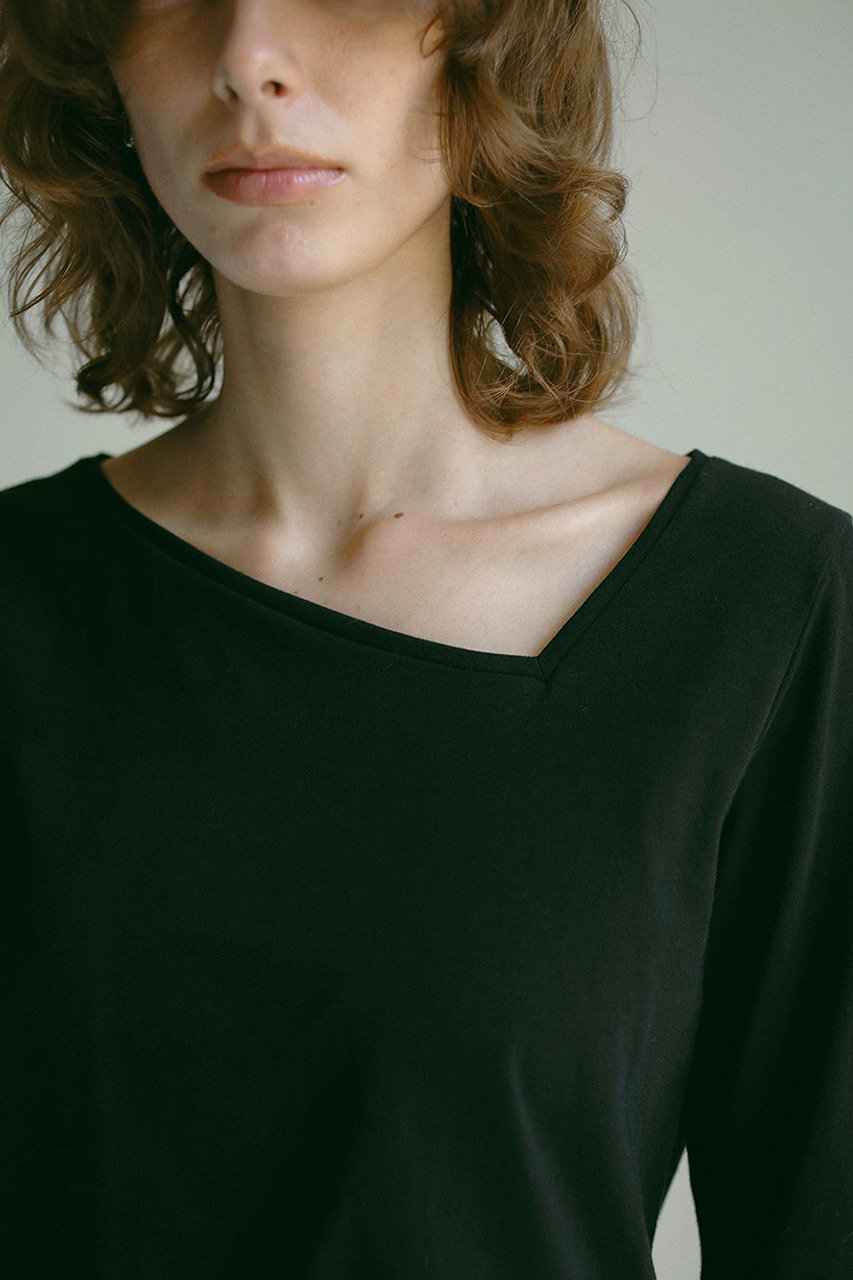 HER.(ハー)|アシメネックカットソー/ブラック の通販|ELLESHOP HER.(ハー)|アシメネックカットソー/ブラック の通販|ELLESHOP