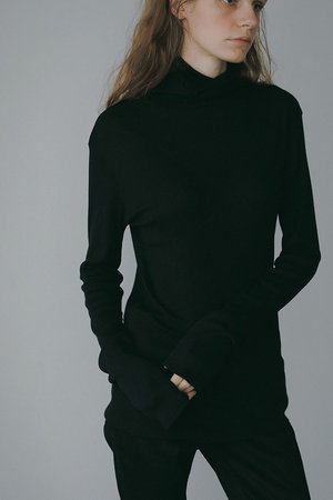 ハー/HER.のテレコタートルネックトップス(110100/110103)