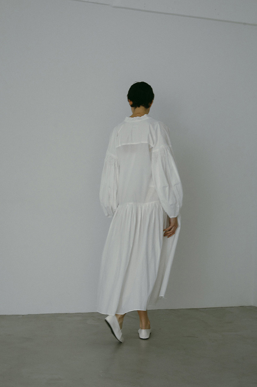 完売✨美品 HER. スモッキングギャザーワンピース ハードット HER. シャツワンピース スモッキングギャザーワンピース
