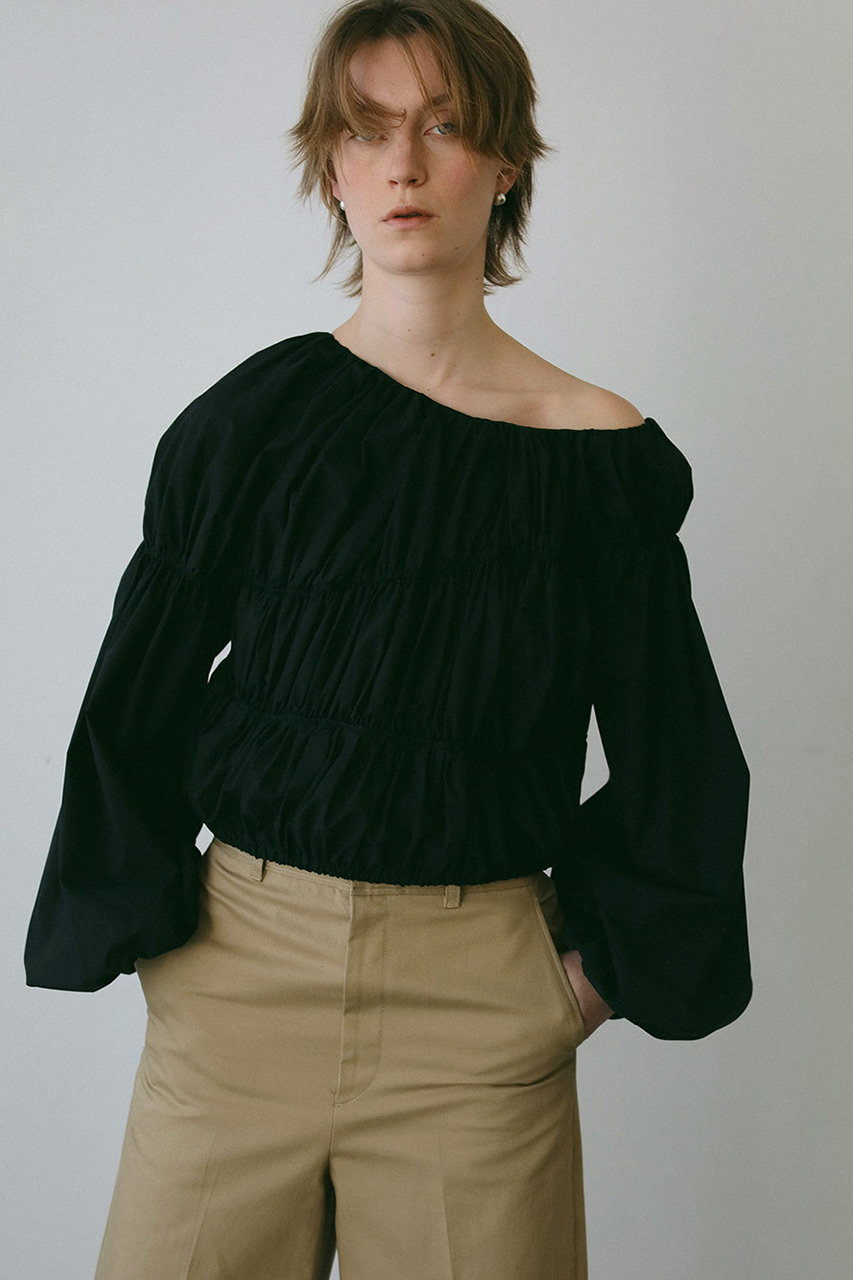 新品未使用　her_ ワンショルダーダギャザーブラウス 完売品 ワンショルダーギャザーブラウス | Blouse | HER. Online Store