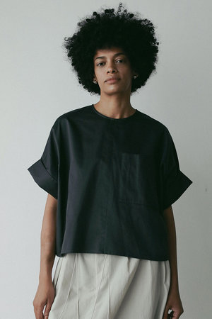 ハー/HER.のターンアップカフスブラウス(110400/110402)