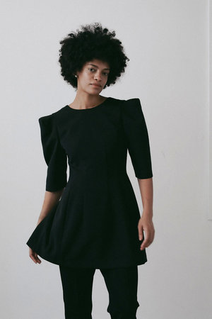 ハー/HER.のバックオープンブラウス(110400/110402)